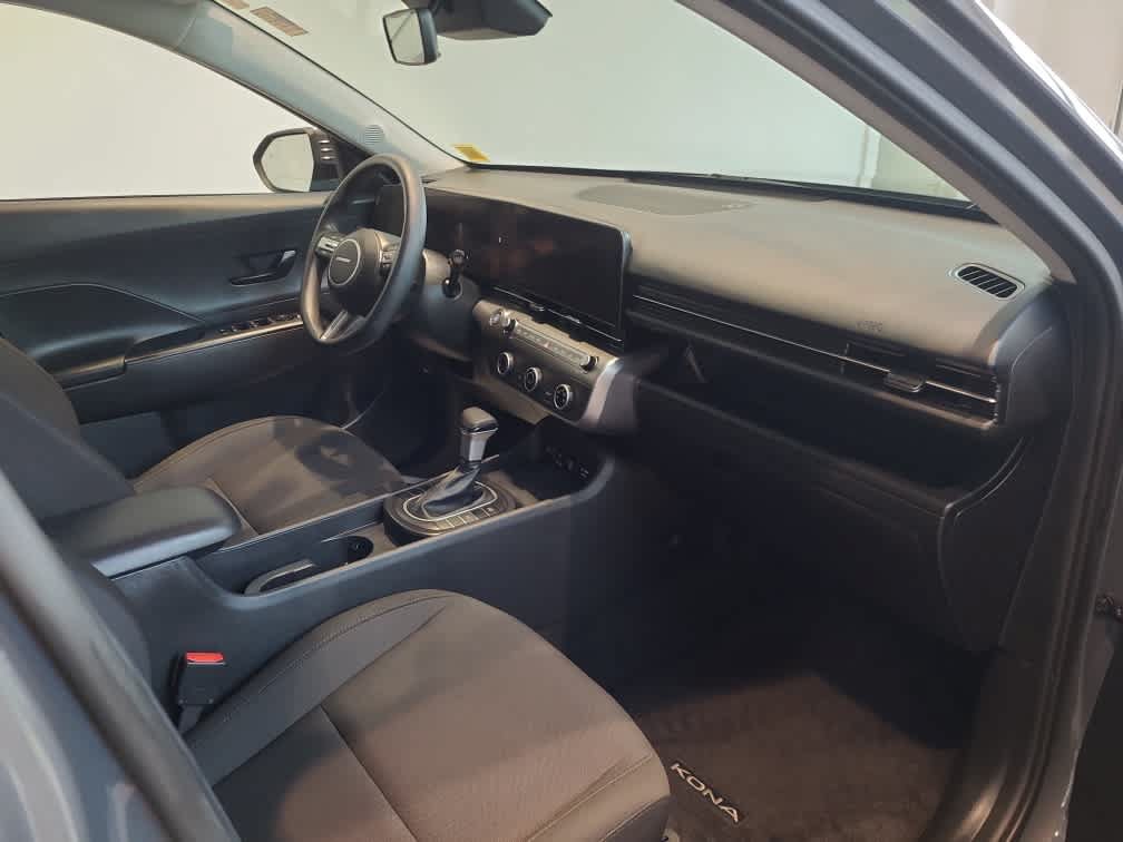 Used 2024 Hyundai Kona SE AWD/4WD image 17