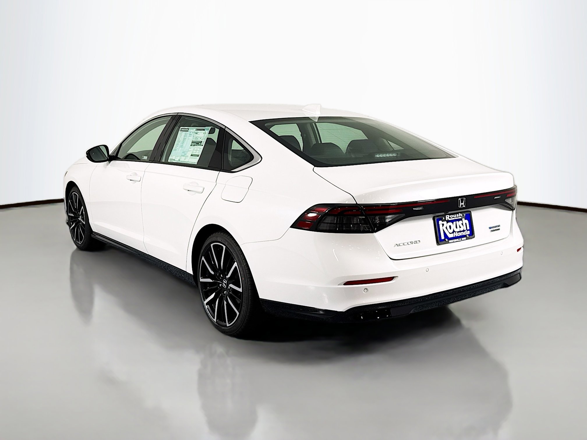 New 2025 Honda Accord Touring image 7