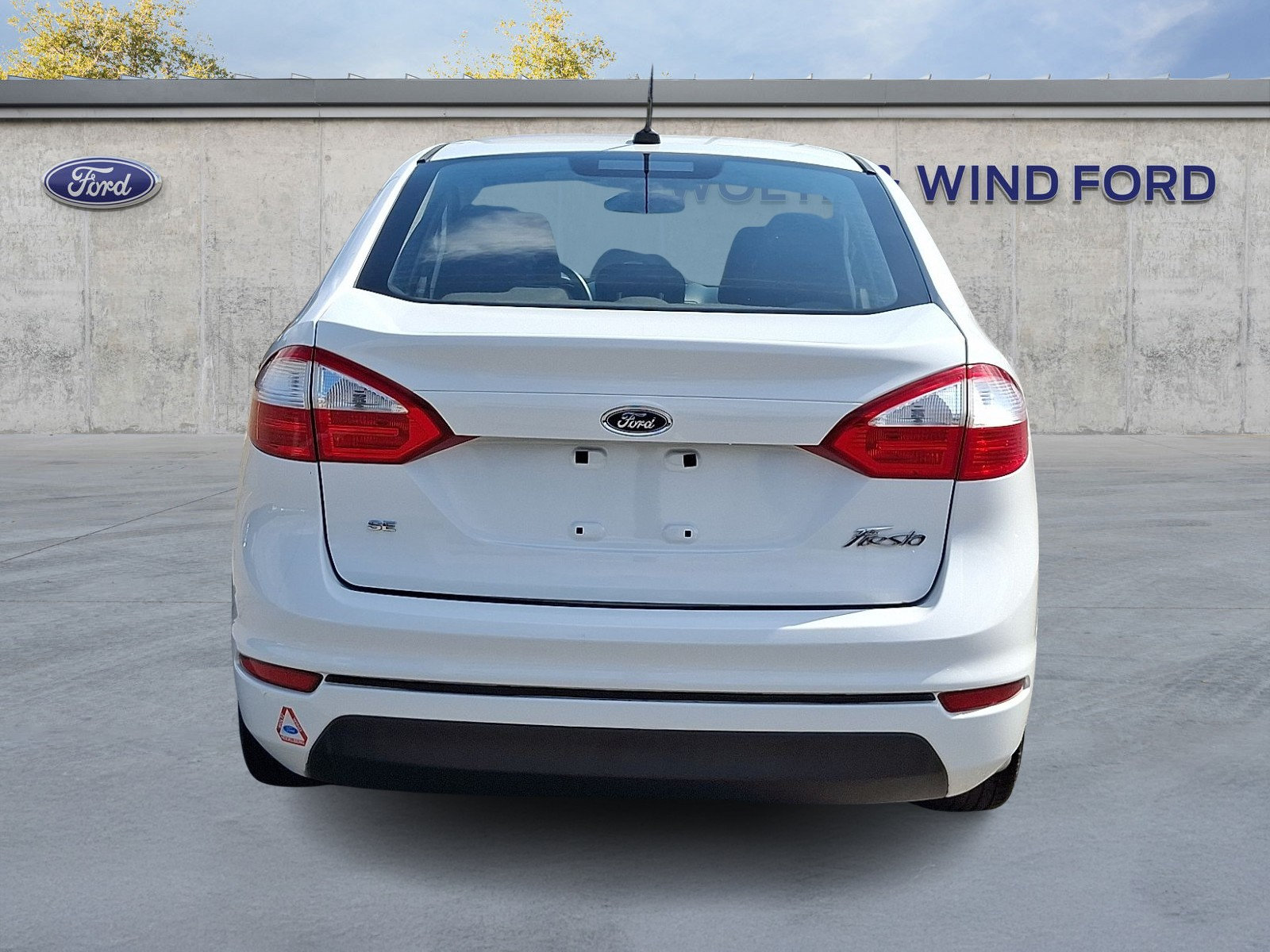 Used 2014 Ford Fiesta SE FWD image 5