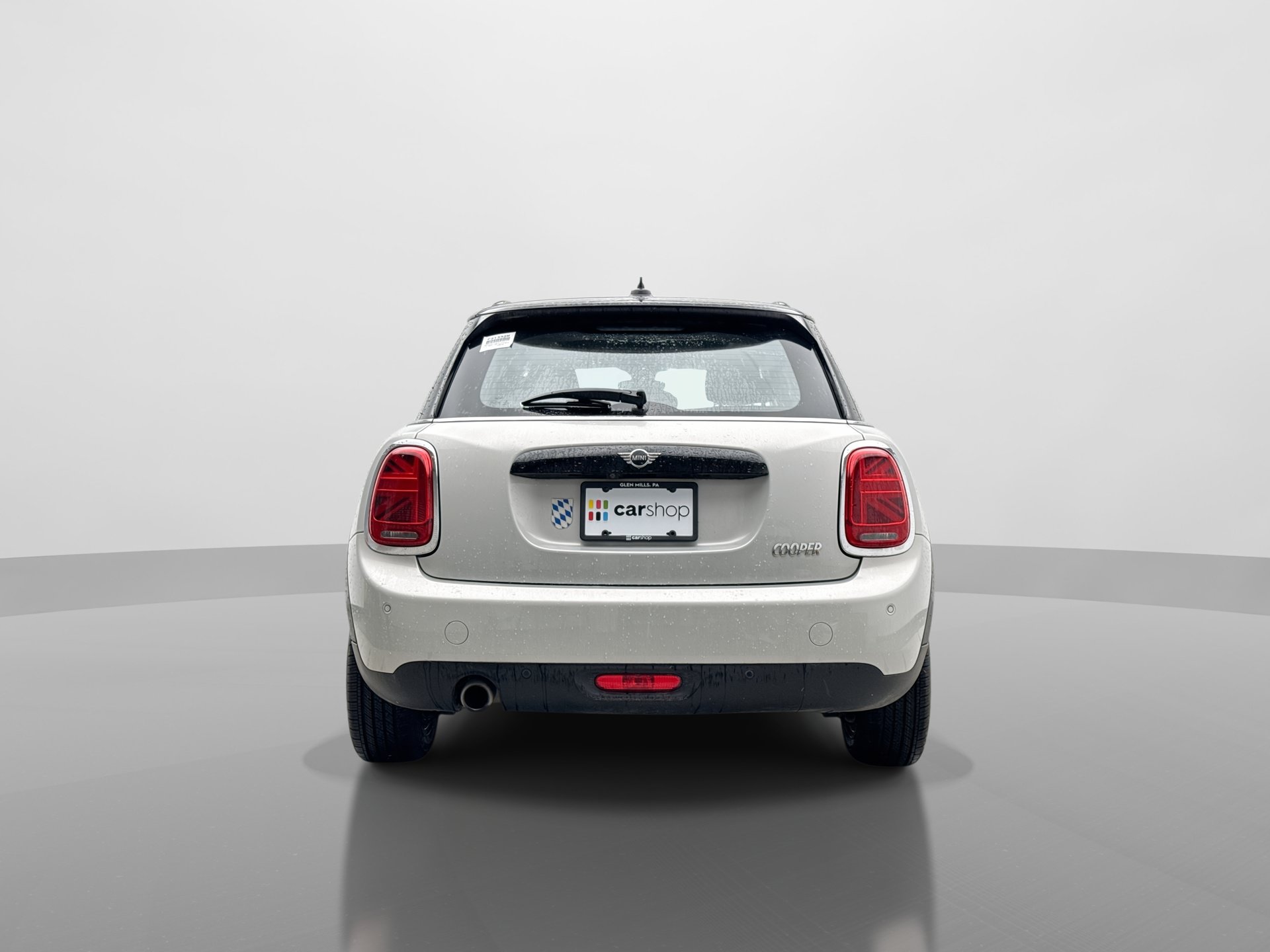 Used 2021 MINI Cooper 4-Door Hardtop w/ 6.5" Touchscreen Package FWD image 4