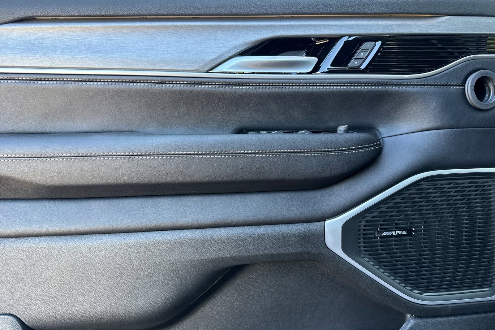 New 2025 Jeep Wagoneer Series II image 10