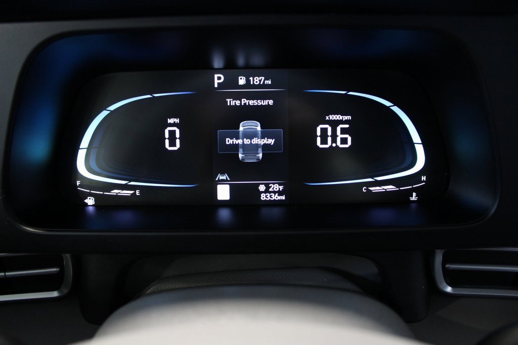 Used 2025 Hyundai Elantra Sport image 33