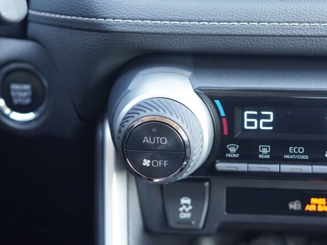 Certified 2024 Toyota RAV4 XLE AWD/4WD image 28