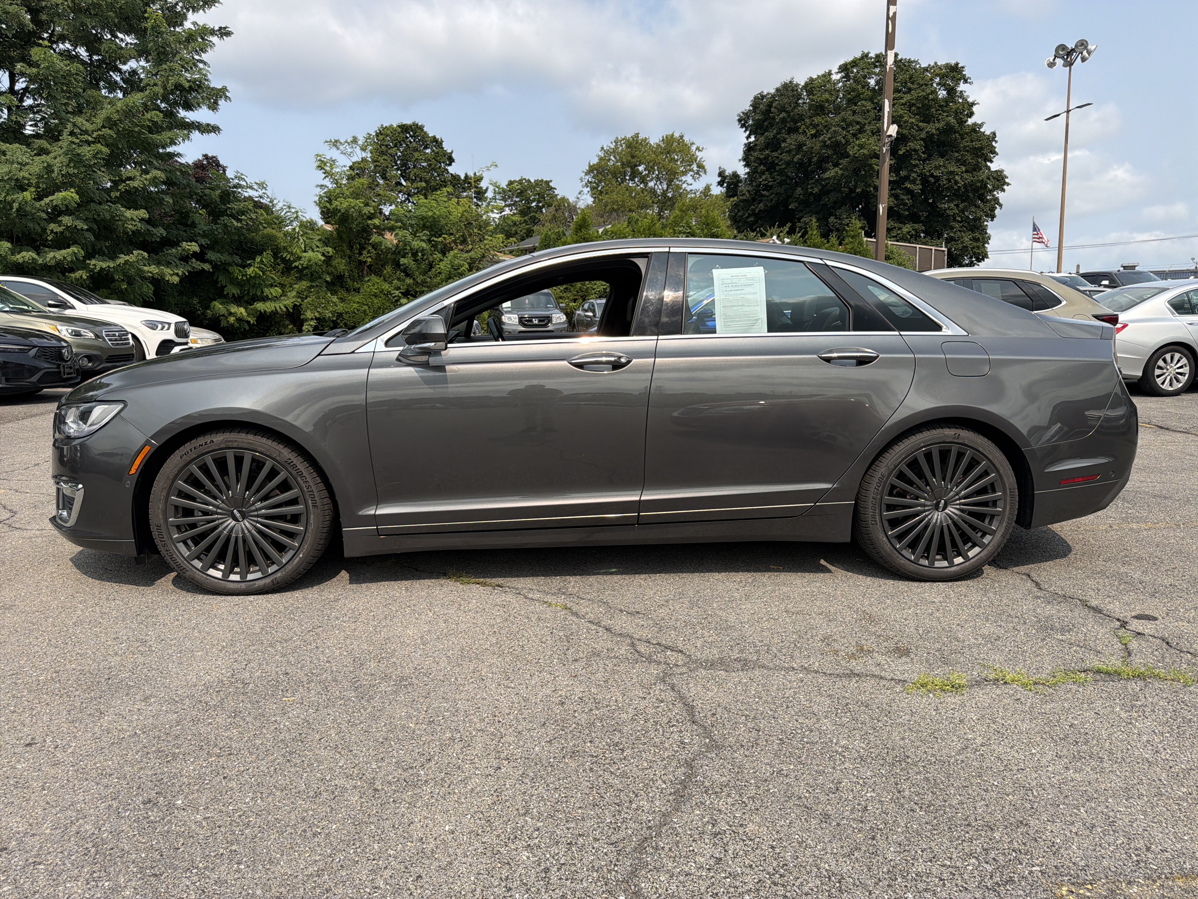 Used 2018 Lincoln MKZ Reserve w/ Technology Package AWD/4WD image 4