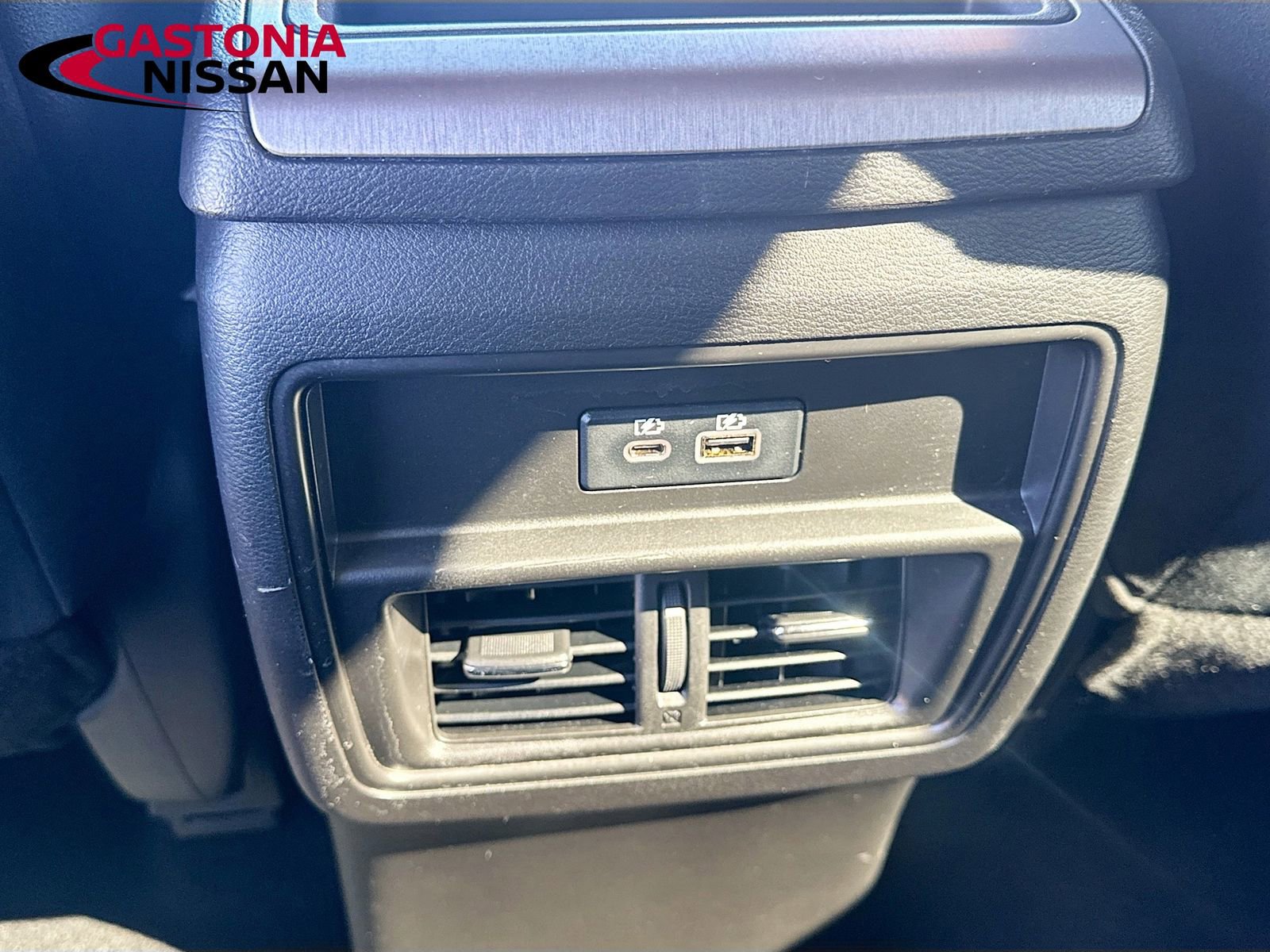 Used 2020 Nissan Murano SV image 31