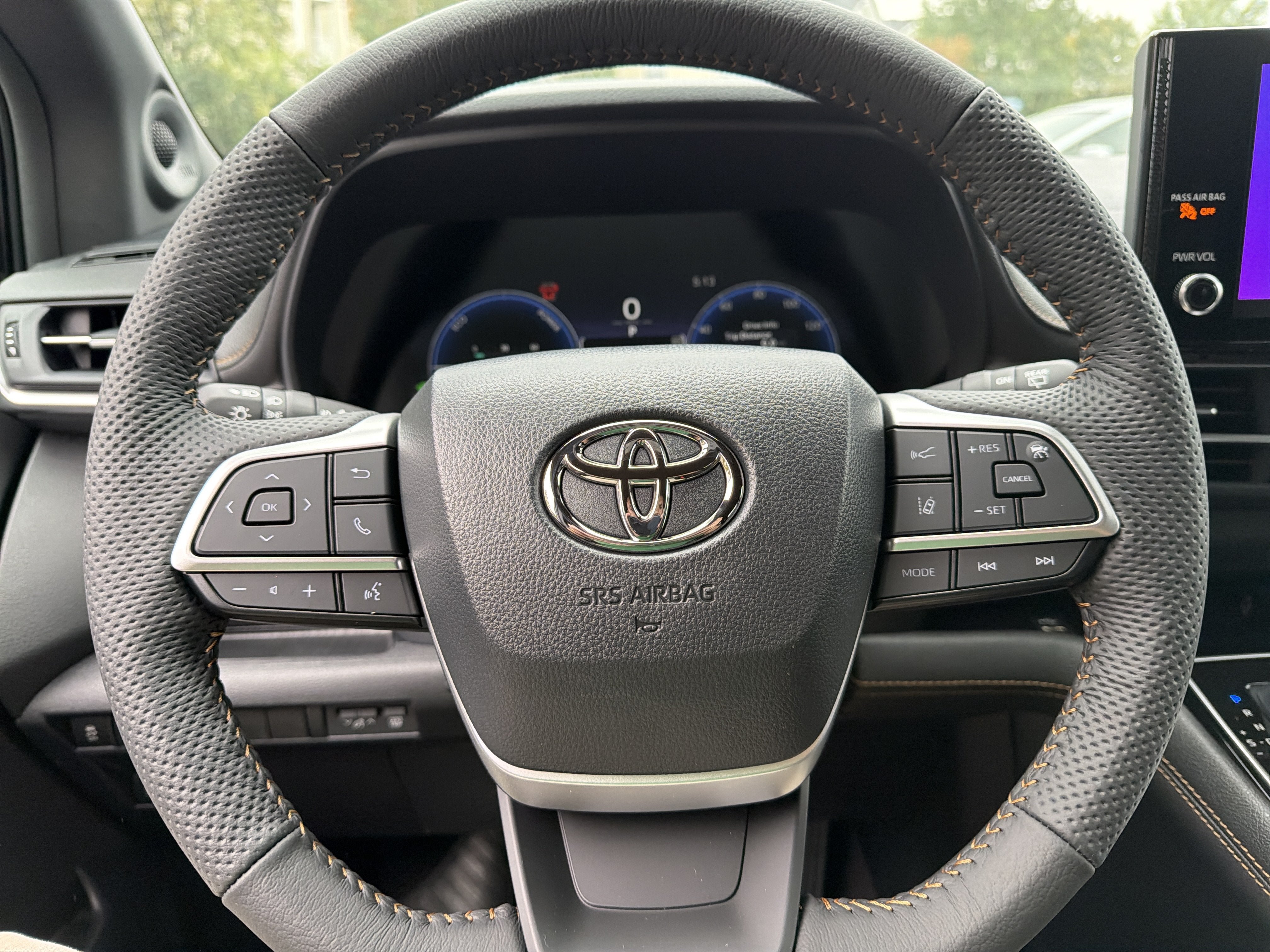 New 2026 Toyota Sienna AWD image 15