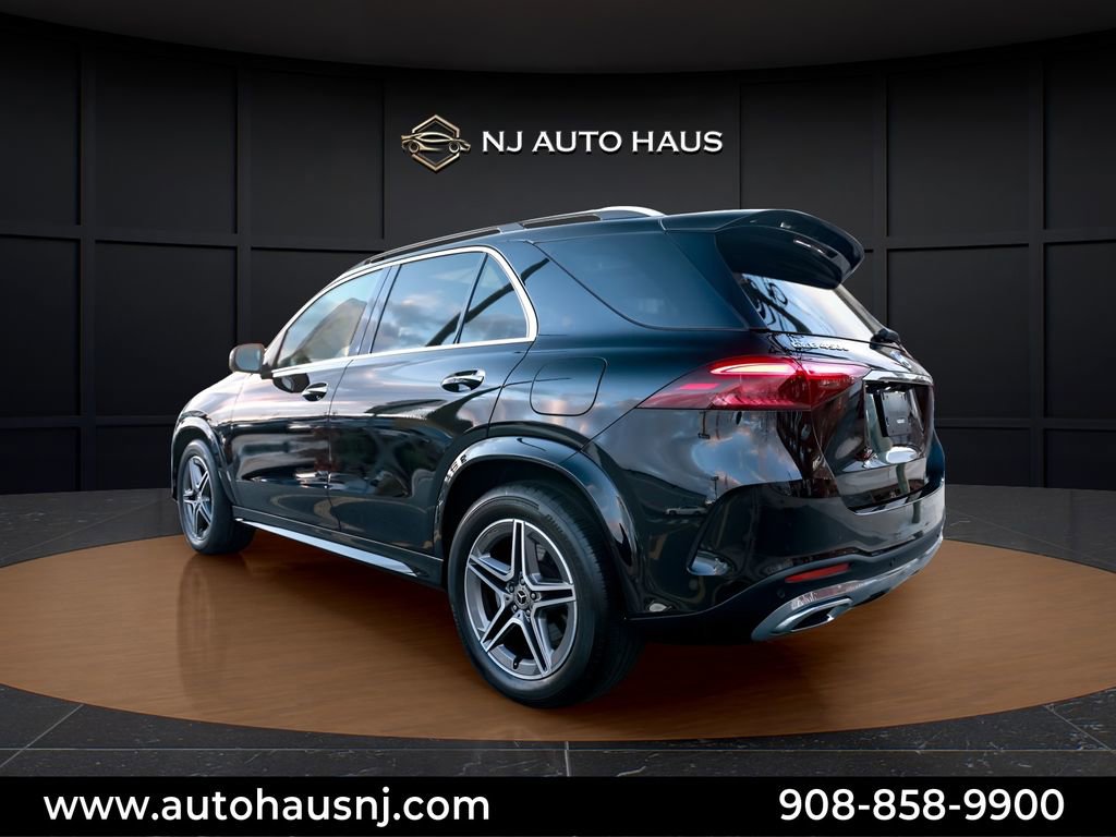 Used 2024 Mercedes-Benz GLE 450e 4MATIC w/ AMG Line Exterior image 6