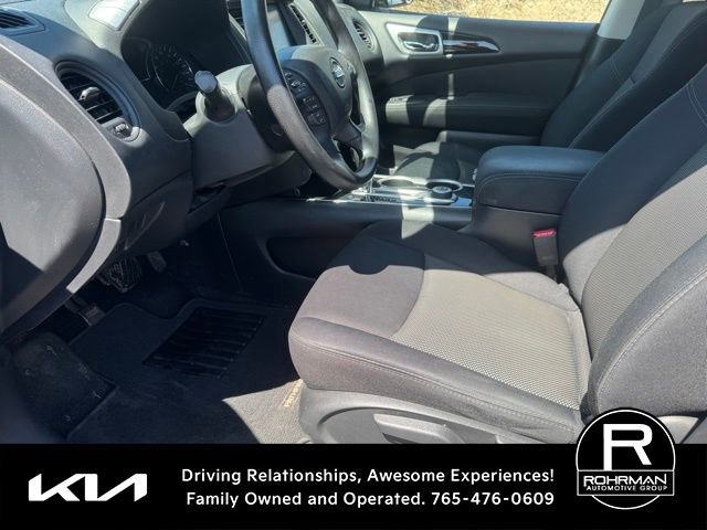 Used 2017 Nissan Pathfinder S AWD/4WD image 9