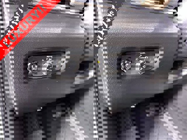 Used 2022 Chevrolet Traverse Premier image 18