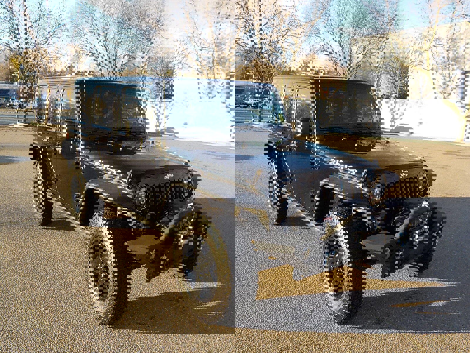 Used 2016 Jeep Wrangler Unlimited Rubicon w/ Connectivity Group image 4