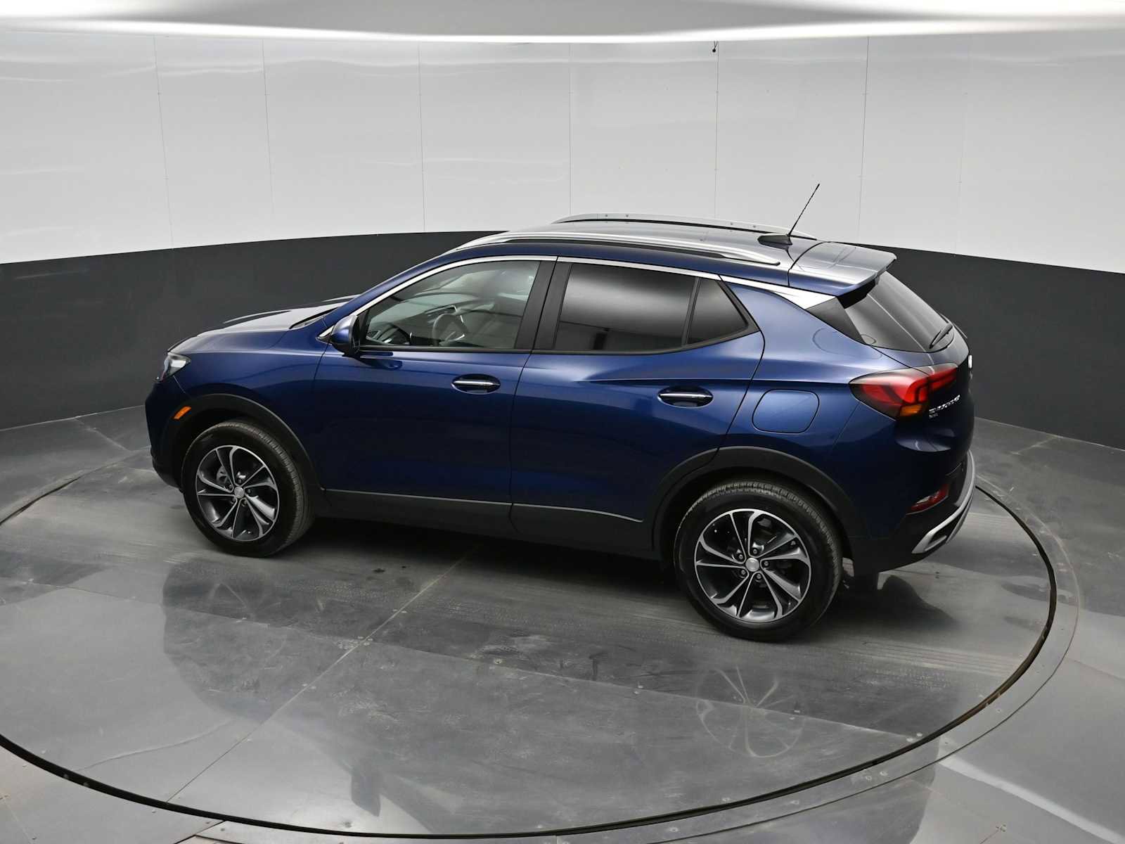 Used 2022 Buick Encore GX Select AWD/4WD image 26
