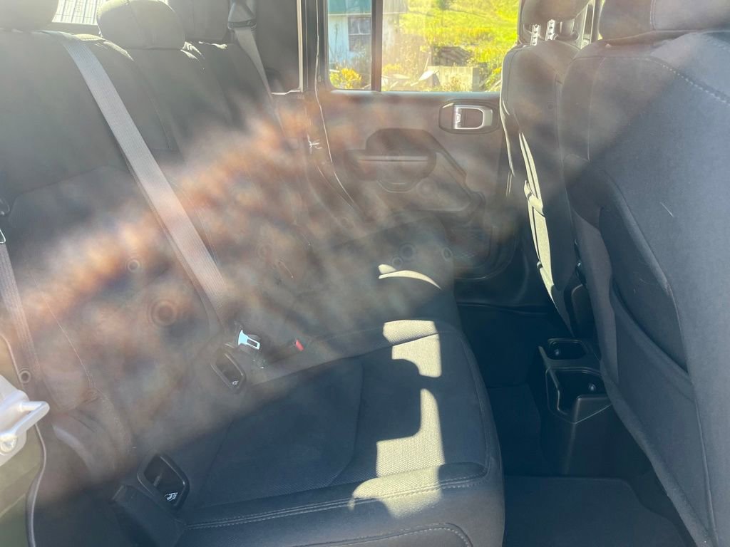 Used 2022 Jeep Gladiator Sport AWD/4WD image 38