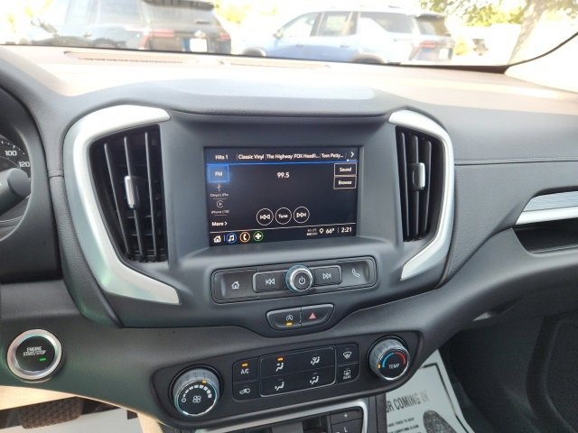 Used 2024 GMC Terrain SLE image 19