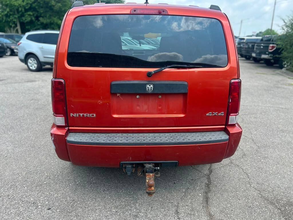 Used 2008 Dodge Nitro SXT AWD/4WD image 6
