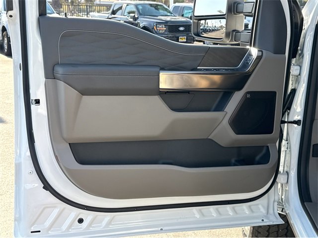 New 2025 Ford F250 Platinum w/ Platinum Plus Package image 37