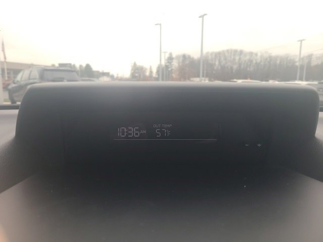 Used 2020 Subaru Crosstrek 2.0i Premium image 32