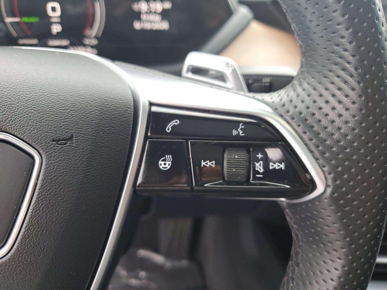 Used 2023 Audi e-tron GT Premium Plus AWD/4WD image 31