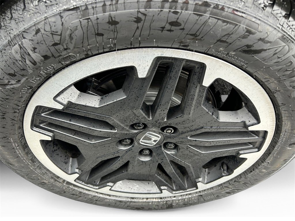 New 2026 Honda Pilot Touring image 14