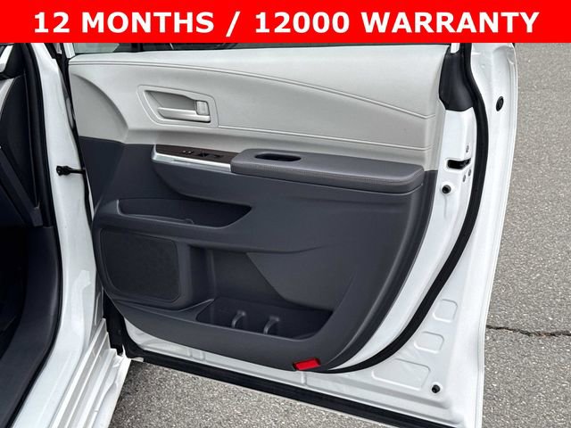 Used 2023 Toyota Sienna LE FWD image 8