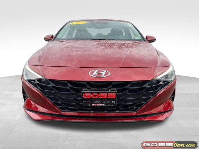 Used 2023 Hyundai Elantra SEL w/ Cargo Package FWD video 2