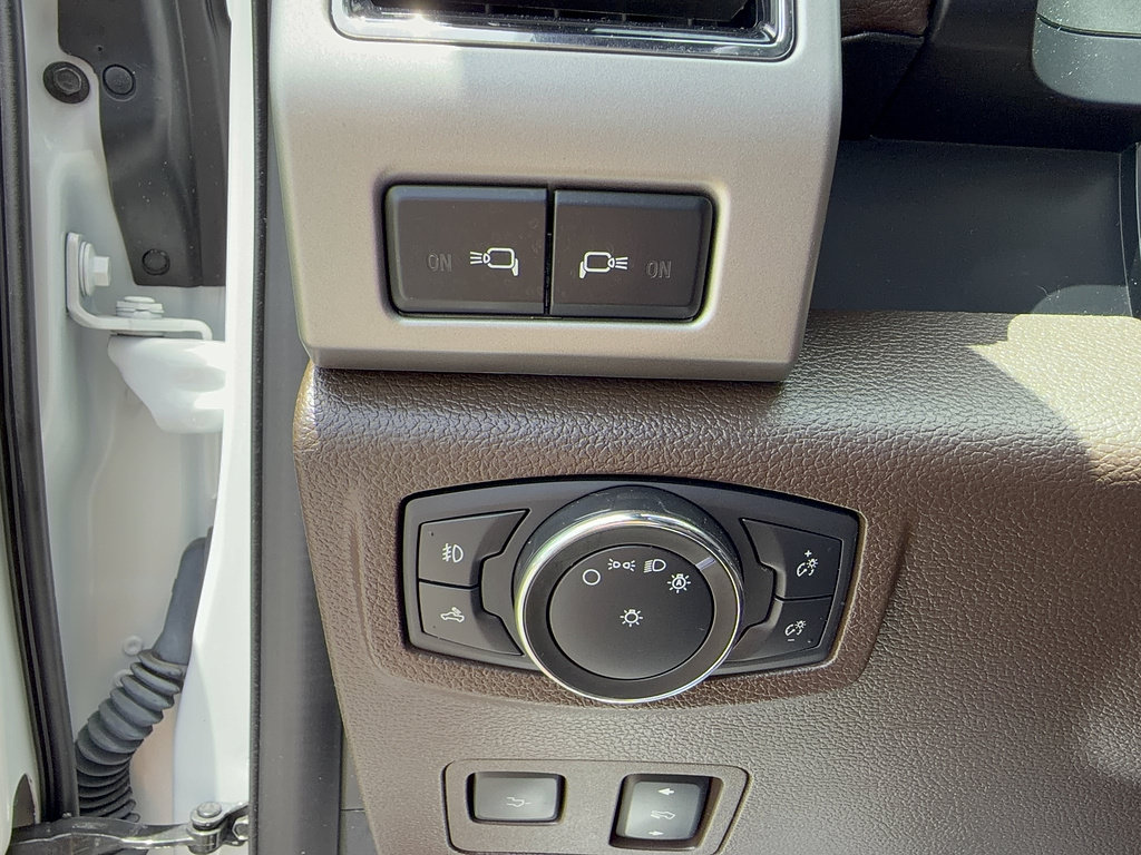 Used 2021 Ford F250 King Ranch w/ King Ranch Ultimate Package AWD/4WD image 32