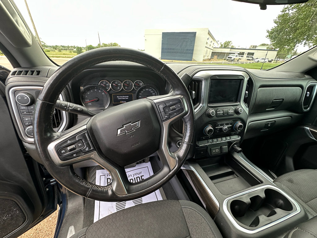 Used 2019 Chevrolet Silverado 1500 RST image 26