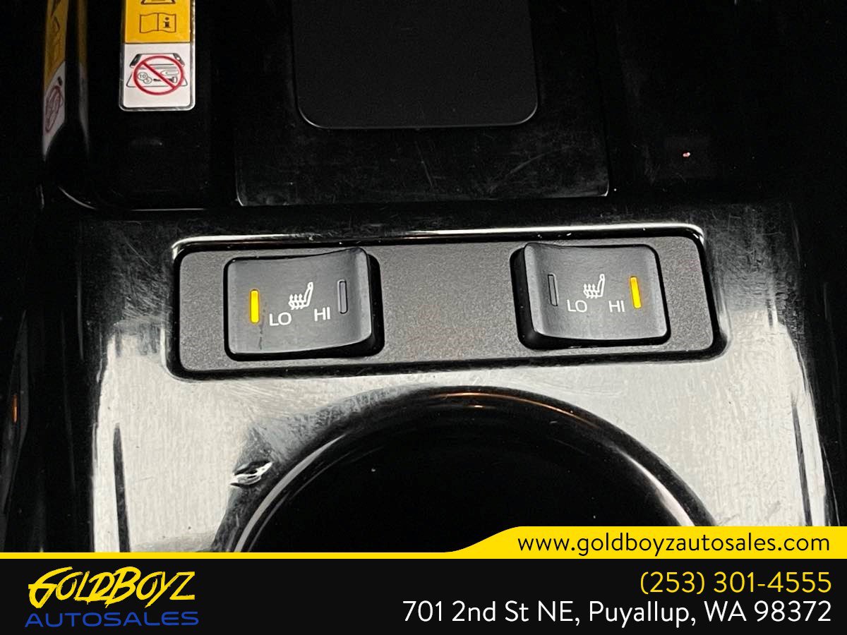 Used 2021 Toyota Prius image 38