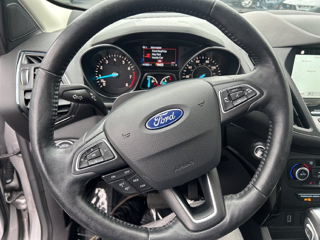 Used 2019 Ford Escape Titanium AWD/4WD image 17