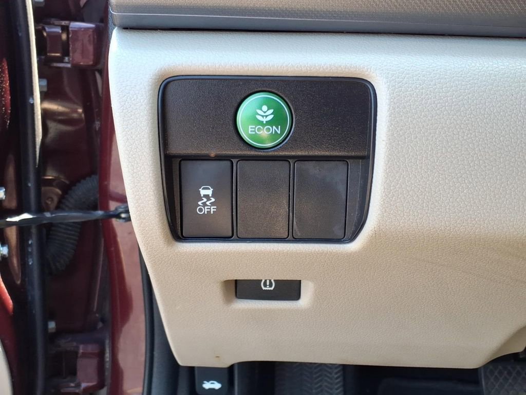 Used 2013 Honda Accord LX image 12