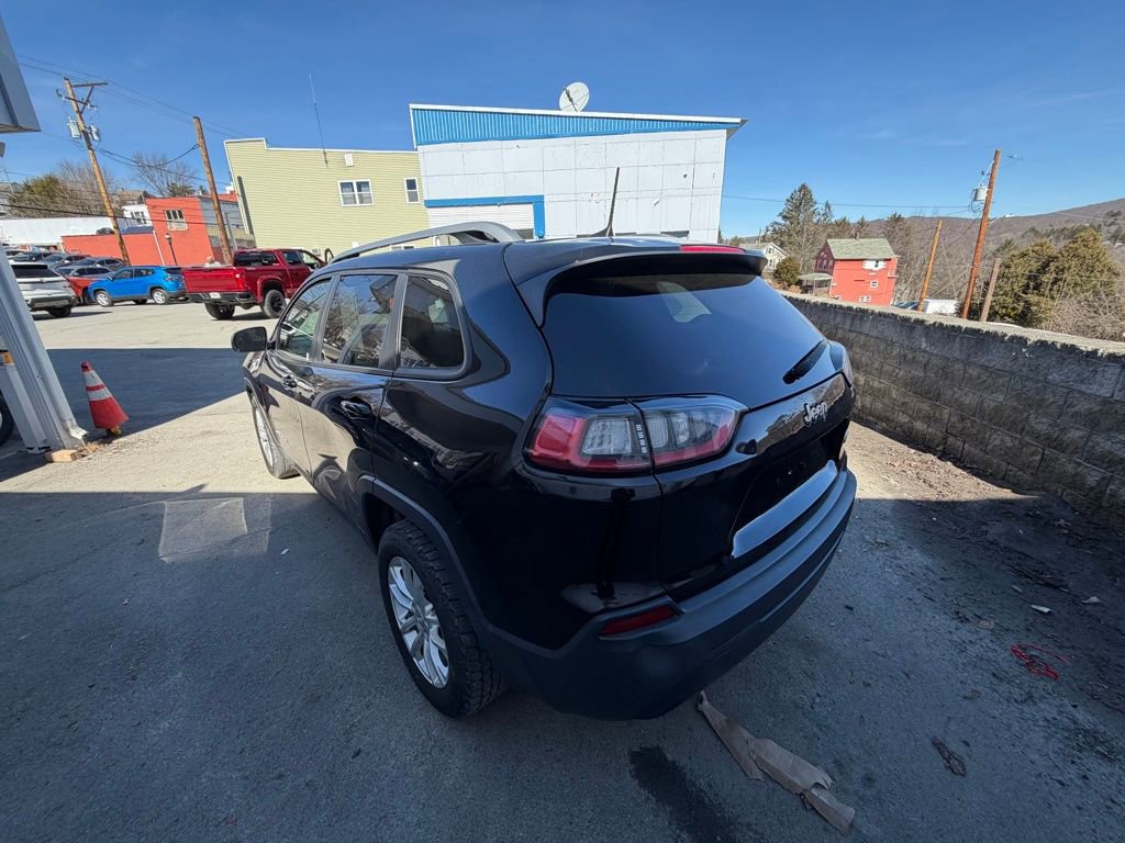 Used 2020 Jeep Cherokee Latitude image 3