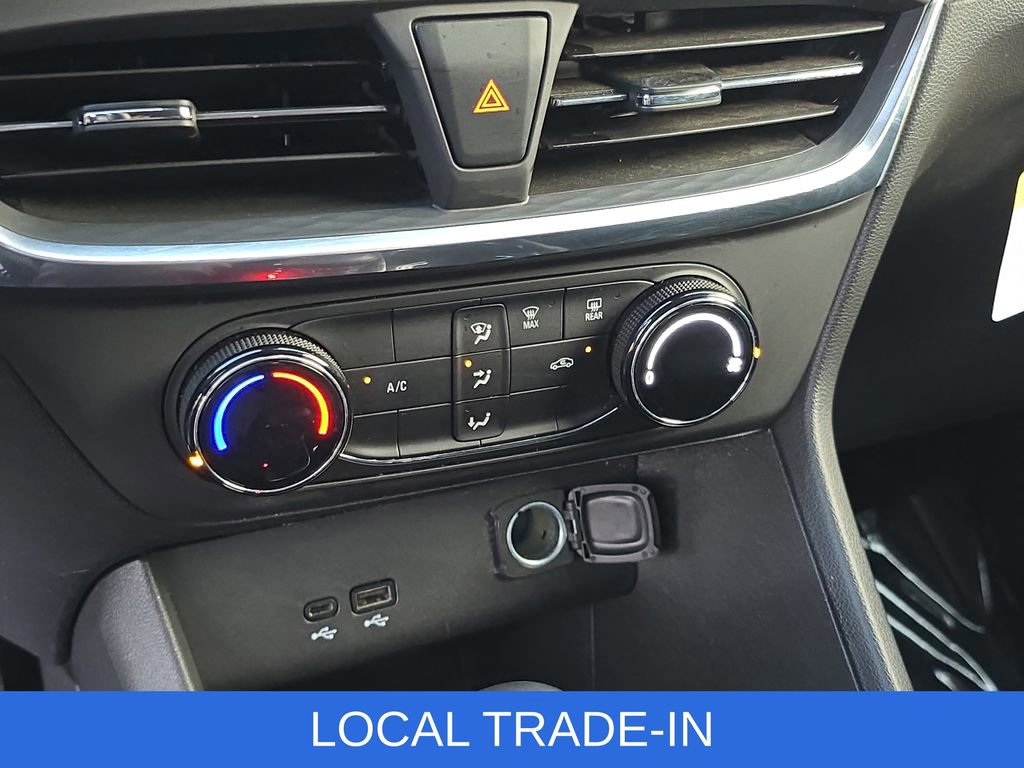 Used 2024 Buick Encore GX Preferred AWD/4WD image 21
