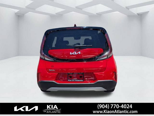 Used 2024 Kia Soul EX w/ Option Group 015 FWD image 4
