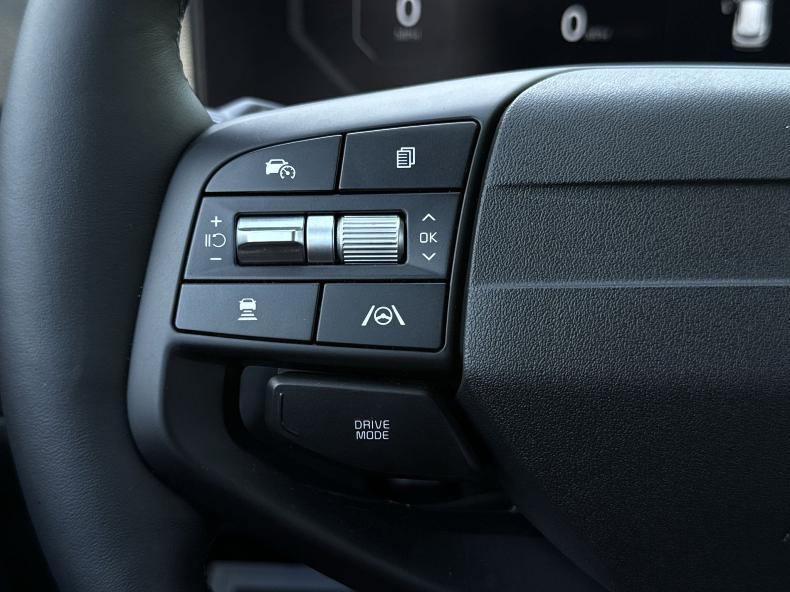New 2026 Kia Sportage SX FWD image 34