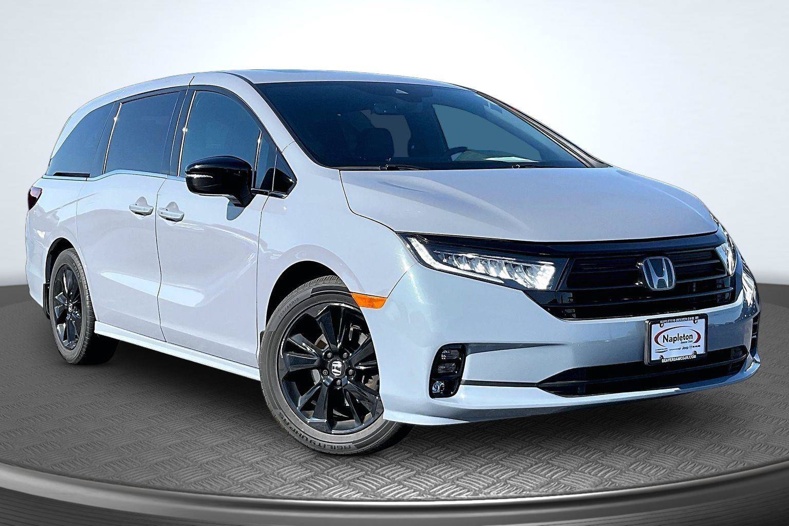 Used 2024 Honda Odyssey Sport image 13