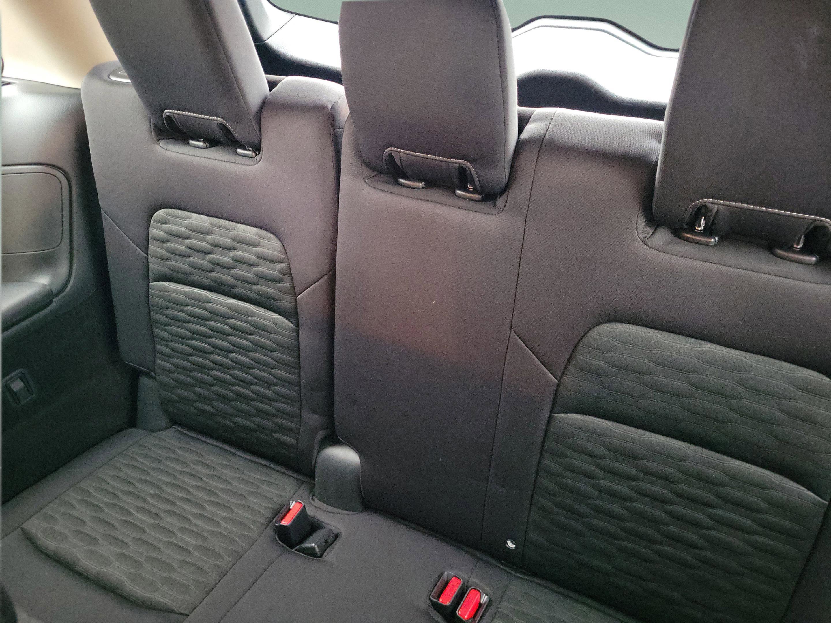 Certified 2025 Nissan Pathfinder SV image 15