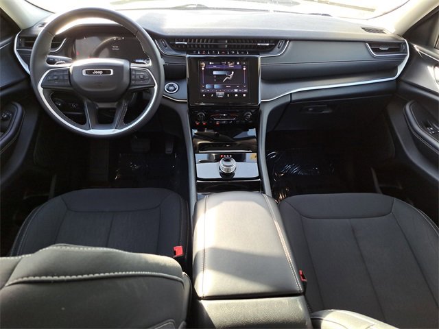 Used 2023 Jeep Grand Cherokee L Laredo image 10