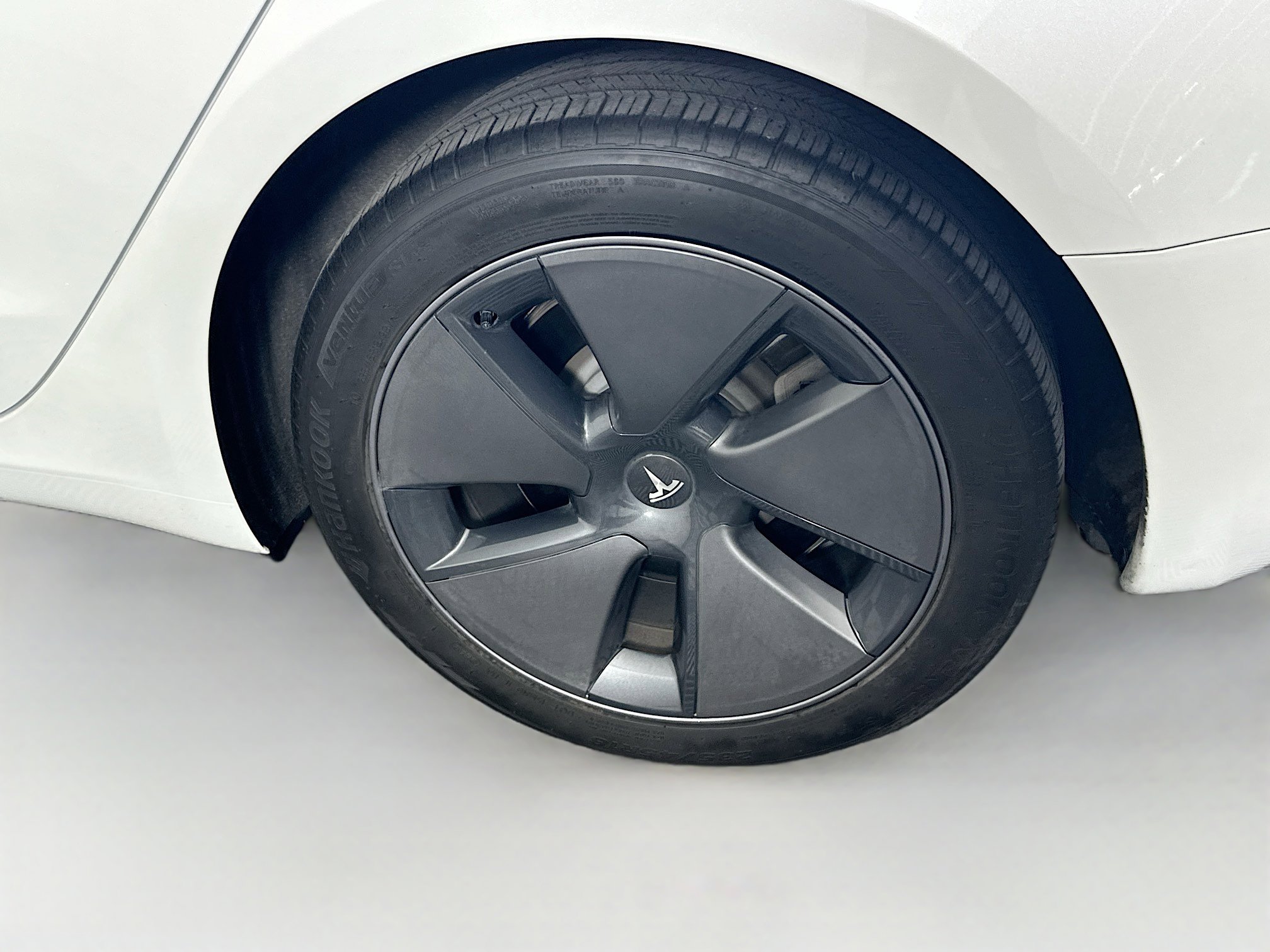 Used 2023 Tesla Model 3 Standard Range image 11