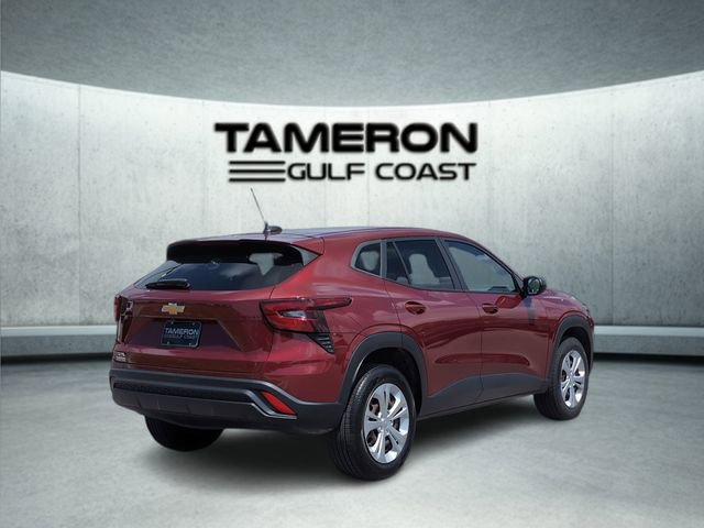 Used 2024 Chevrolet Trax LS image 7