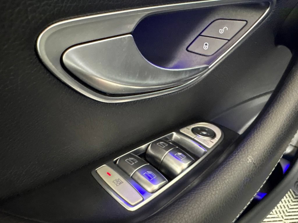 Used 2022 Mercedes-Benz E 350 4MATIC Sedan image 21