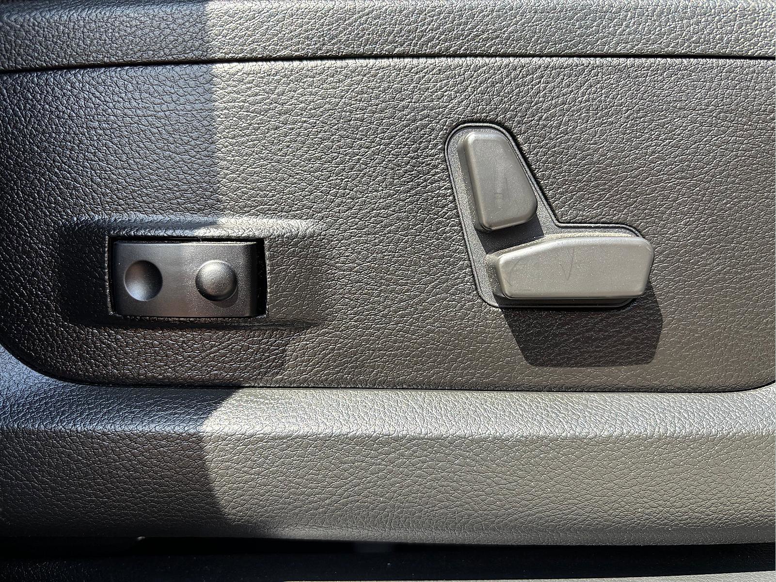 Used 2022 RAM 2500 Limited image 48