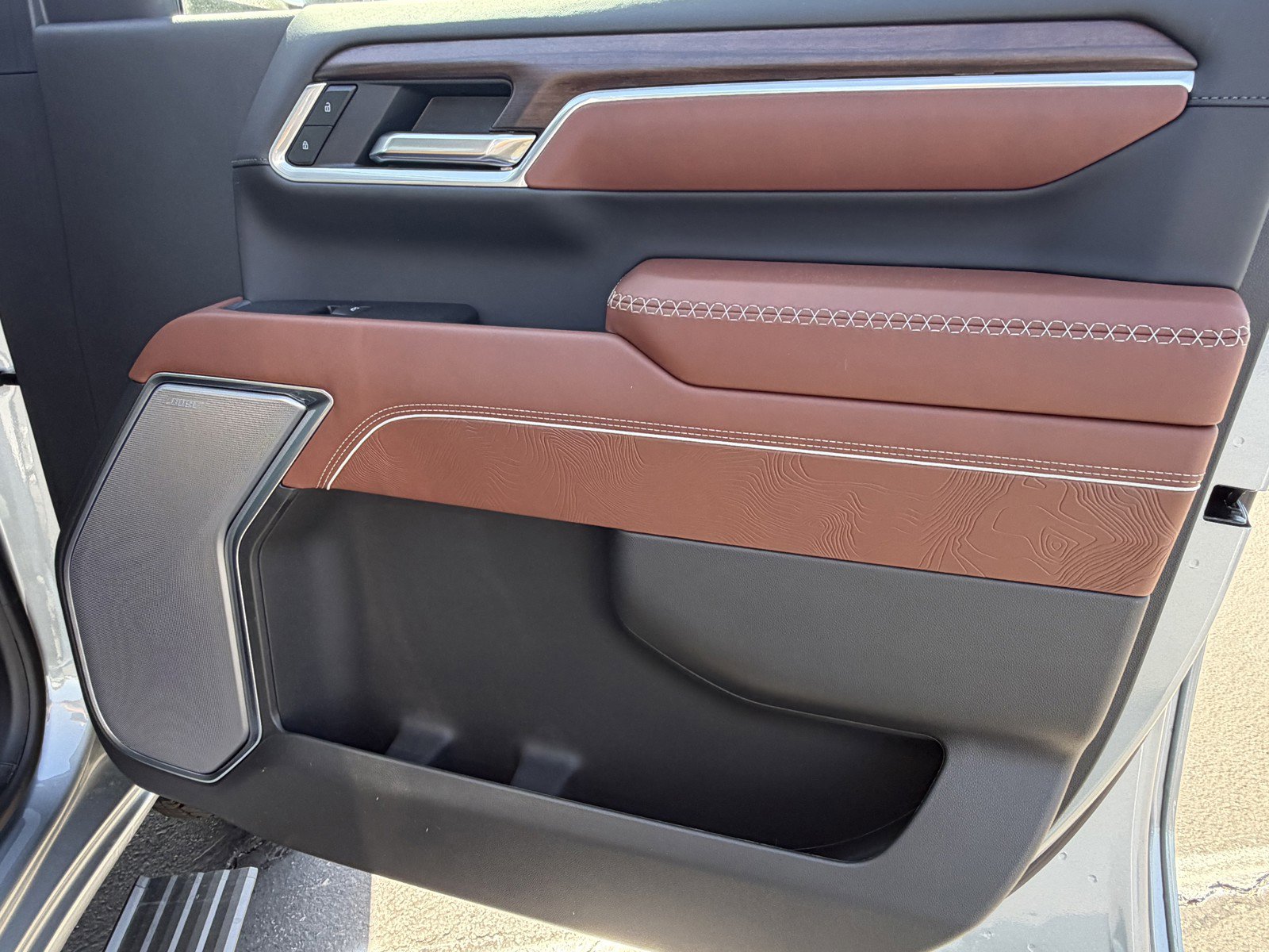 New 2026 GMC Sierra 1500 SLT AWD/4WD image 7