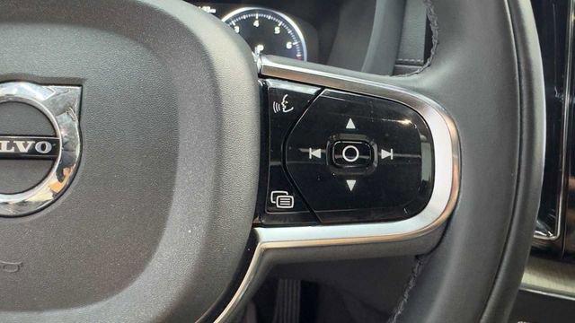Used 2019 Volvo XC60 T5 Inscription w/ Protection Package AWD/4WD image 34