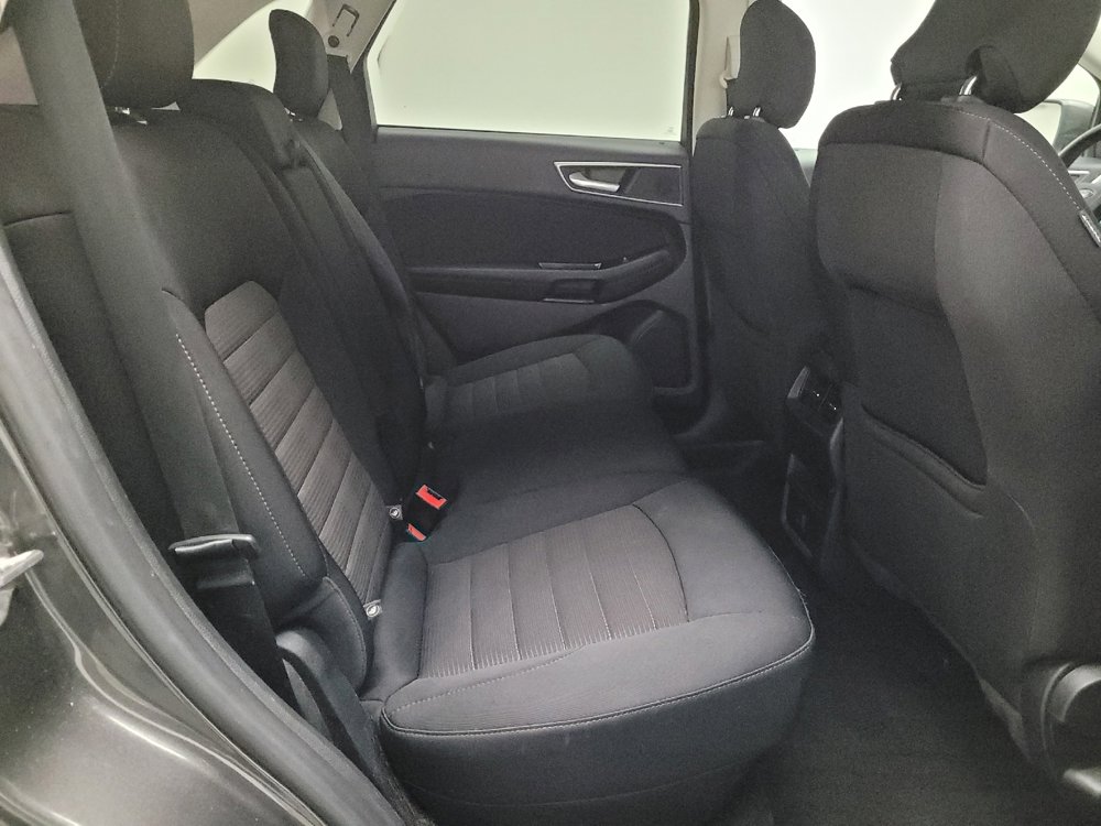 Used 2018 Ford Edge SEL image 19