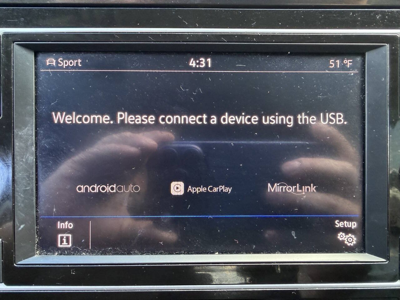 Used 2018 Volkswagen Tiguan S w/ 3rd Row Seat Package AWD/4WD image 19