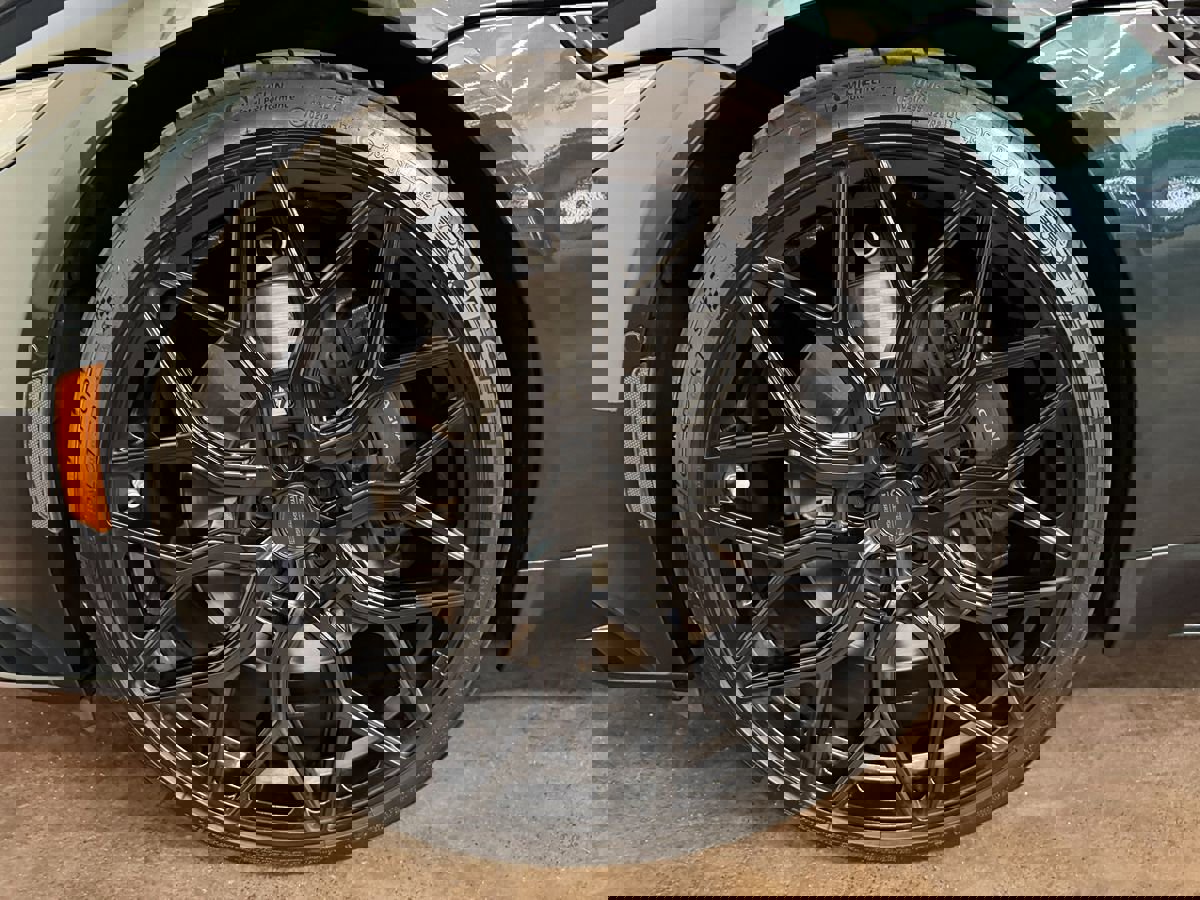 Used 2021 Jaguar F-TYPE R image 21