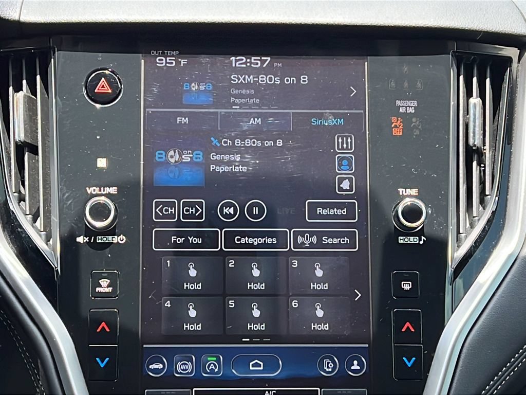 Used 2025 Subaru Outback Premium AWD/4WD image 18