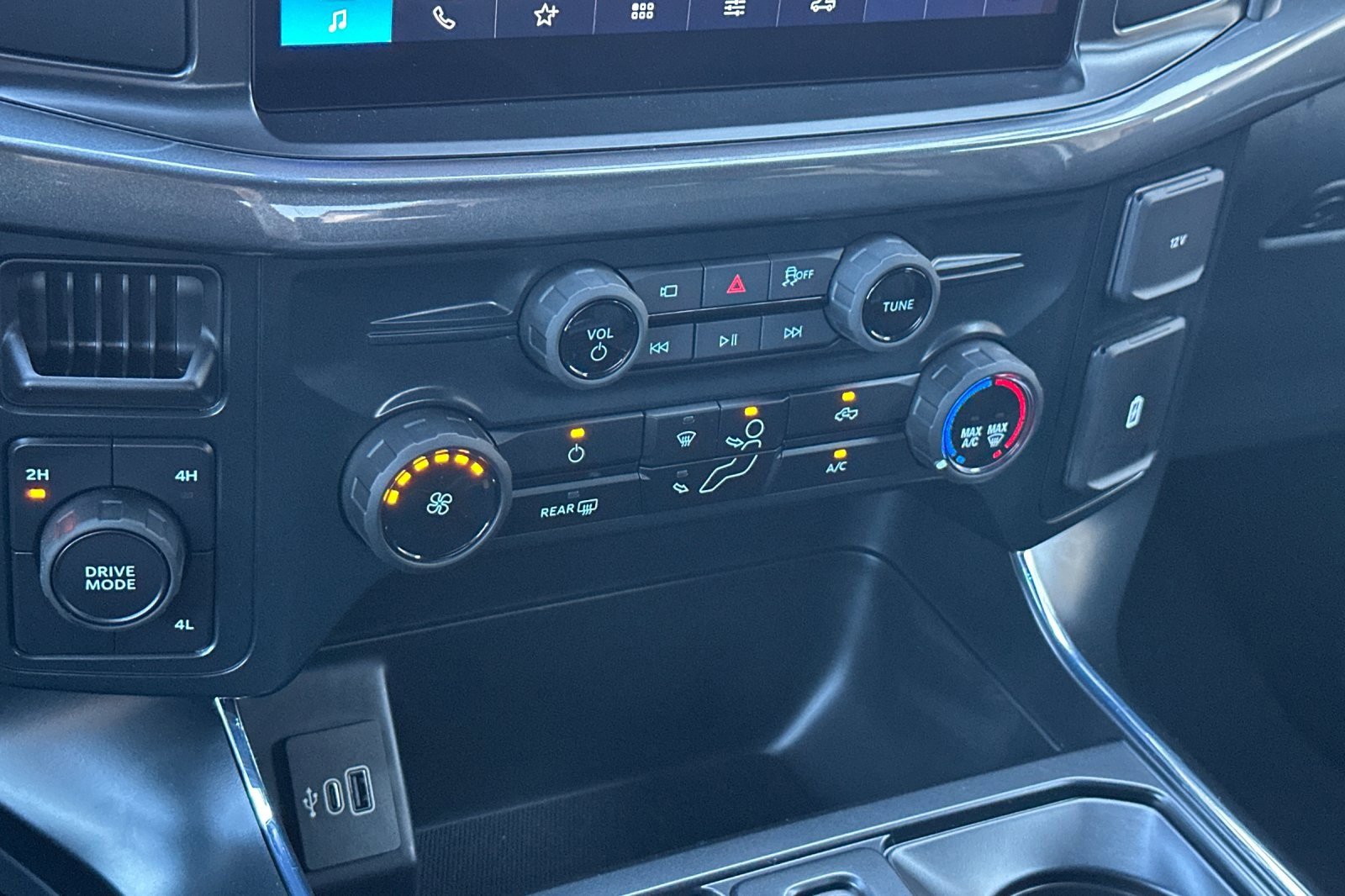 New 2025 Ford F150 STX w/ STX Black Appearance Package image 19