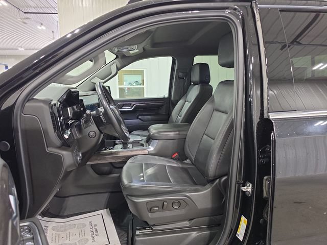 Used 2024 Chevrolet Silverado 1500 LTZ AWD/4WD image 21