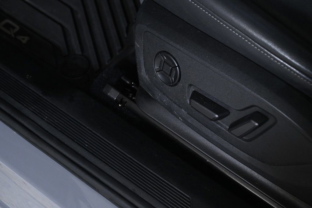 Used 2023 Audi Q4 e-tron Premium Plus w/ Premium Plus image 19