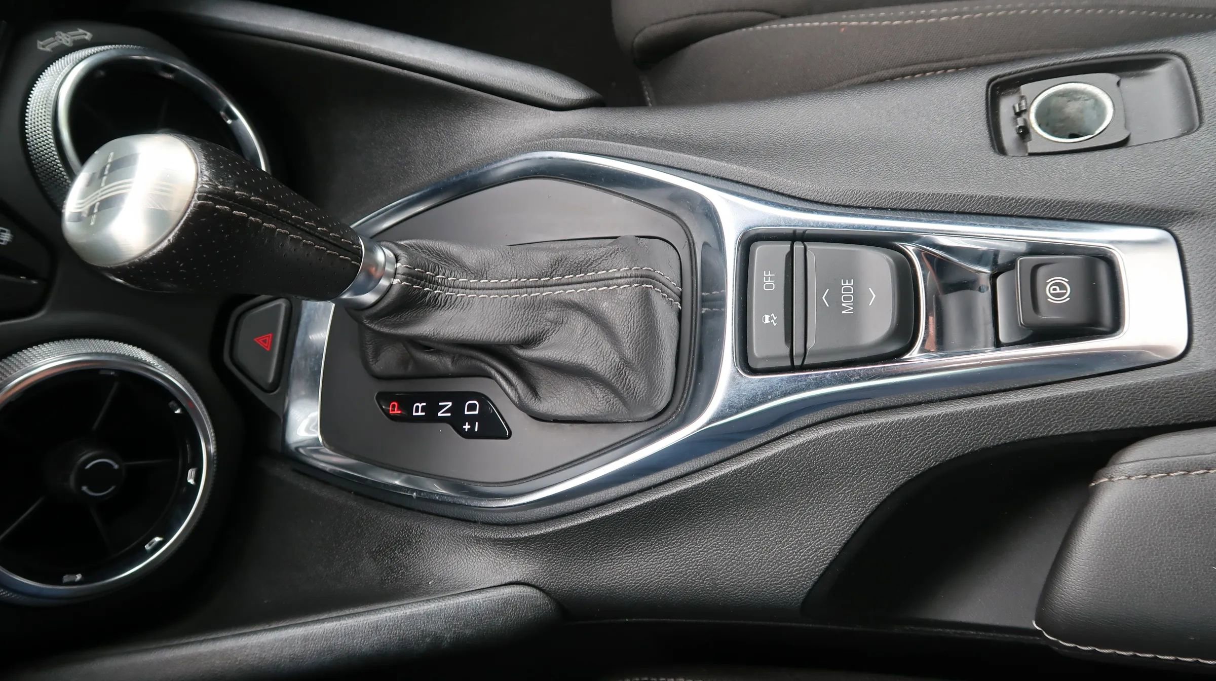 Used 2022 Chevrolet Camaro SS RWD image 28